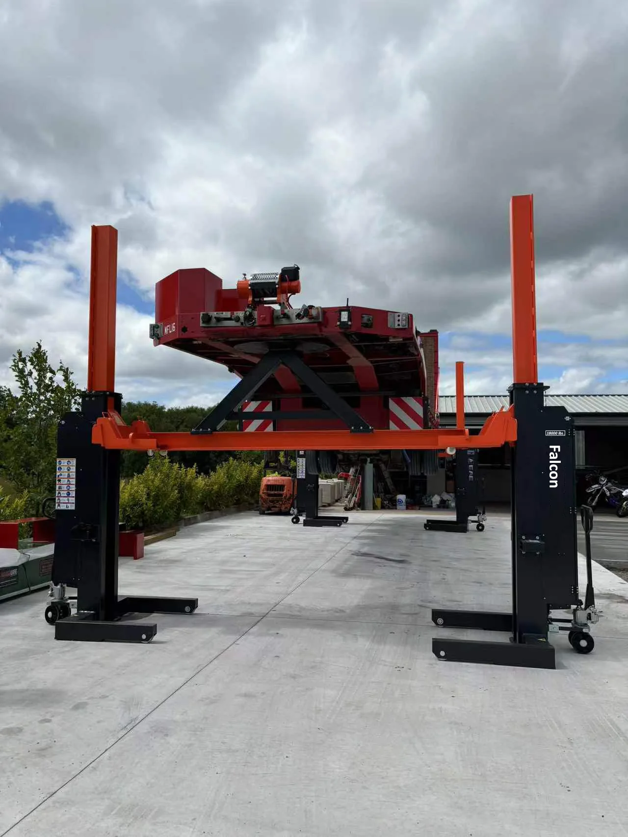 APluslift Falcon 18000LB and 22000LB Mobile Column Lifting System