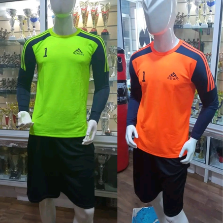 قميص حارس المرمى مع الشورط