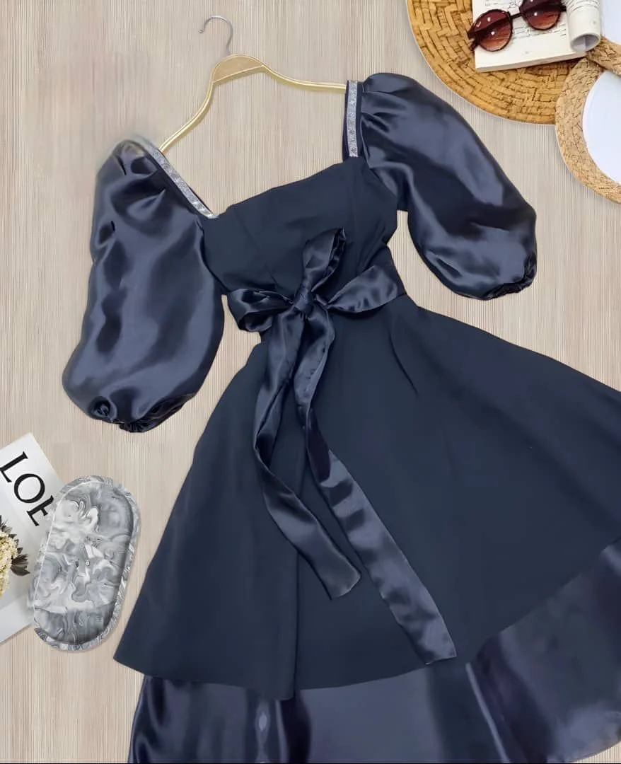 عروضات سوق سالم المتميزة فستان راقي والسعر 18000 ألف ريال يمني