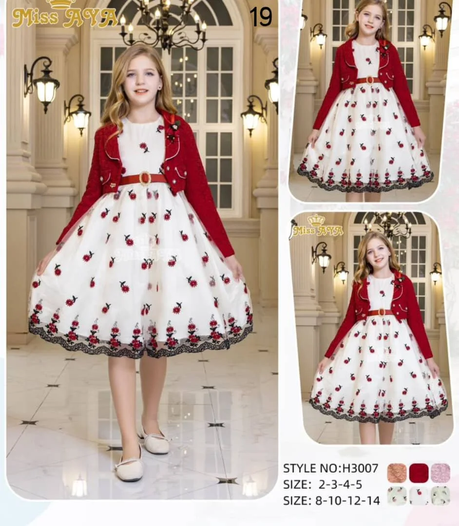 فستان بناتي روووعة والمقاسات من سنتين الا 14 سنة السعر 36000 ألف ريال عدن