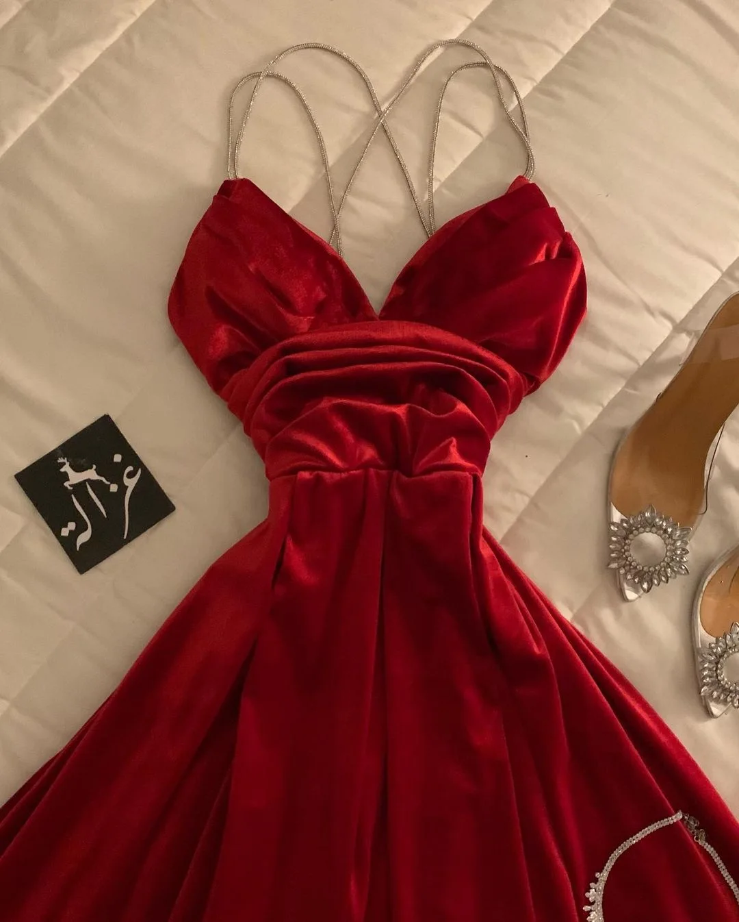 فستان نسائي السعر 14,200 الف ريال يمني ⚡✨