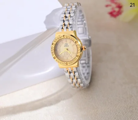 ساعة نسائي الدورا ابااشكالها الرهيبه والجذابه اشكال الماركات الانيقه بااحلا السعر 18000ريال يمني عدن ⚡ فثط