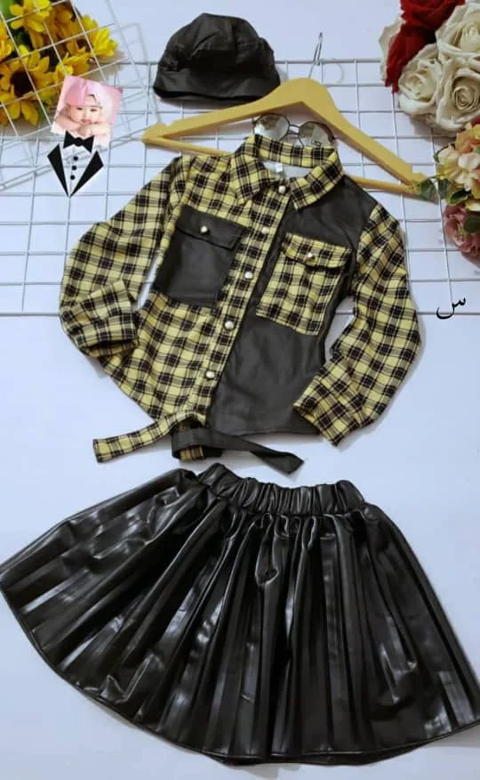 طقم بناتي موديل جديد كاروهات على جلد رووووعة الرووعة والوصف تحت وبسعر خيالي فقط 17000ألف ريال يمني