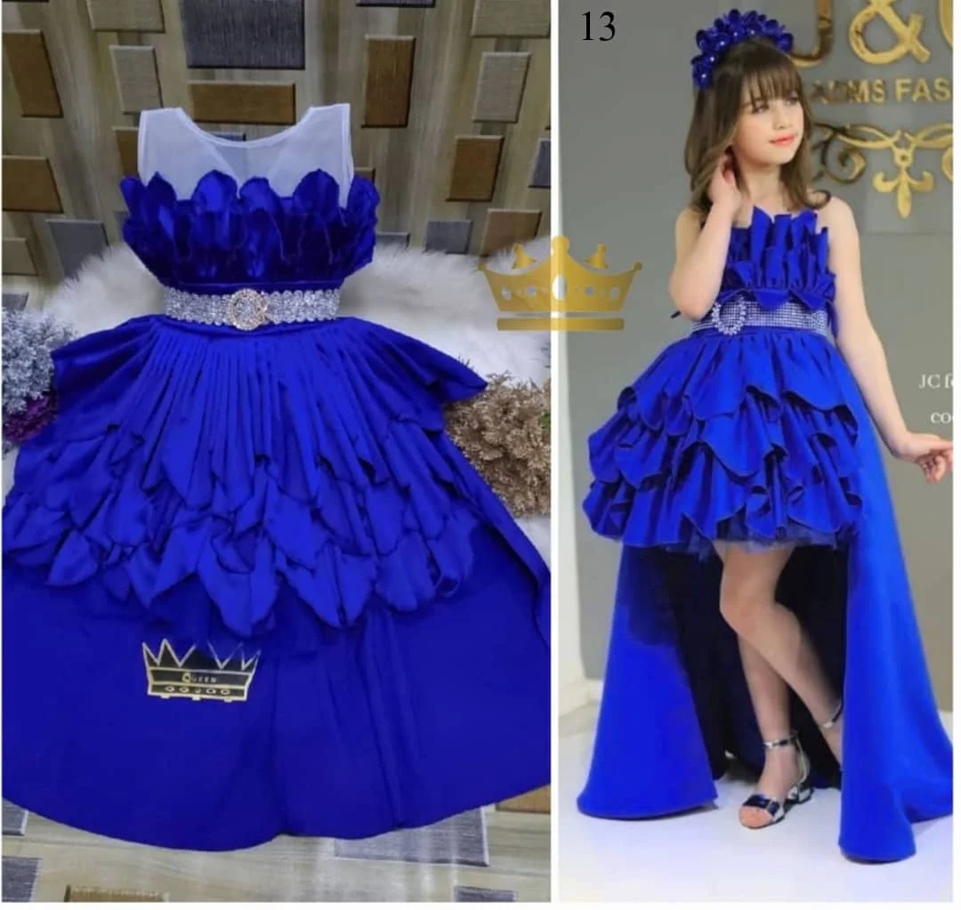 فساتين بناتي السعر   28500* ريال يمني عدن