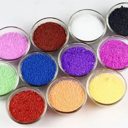 شموع ملونة و معطرة