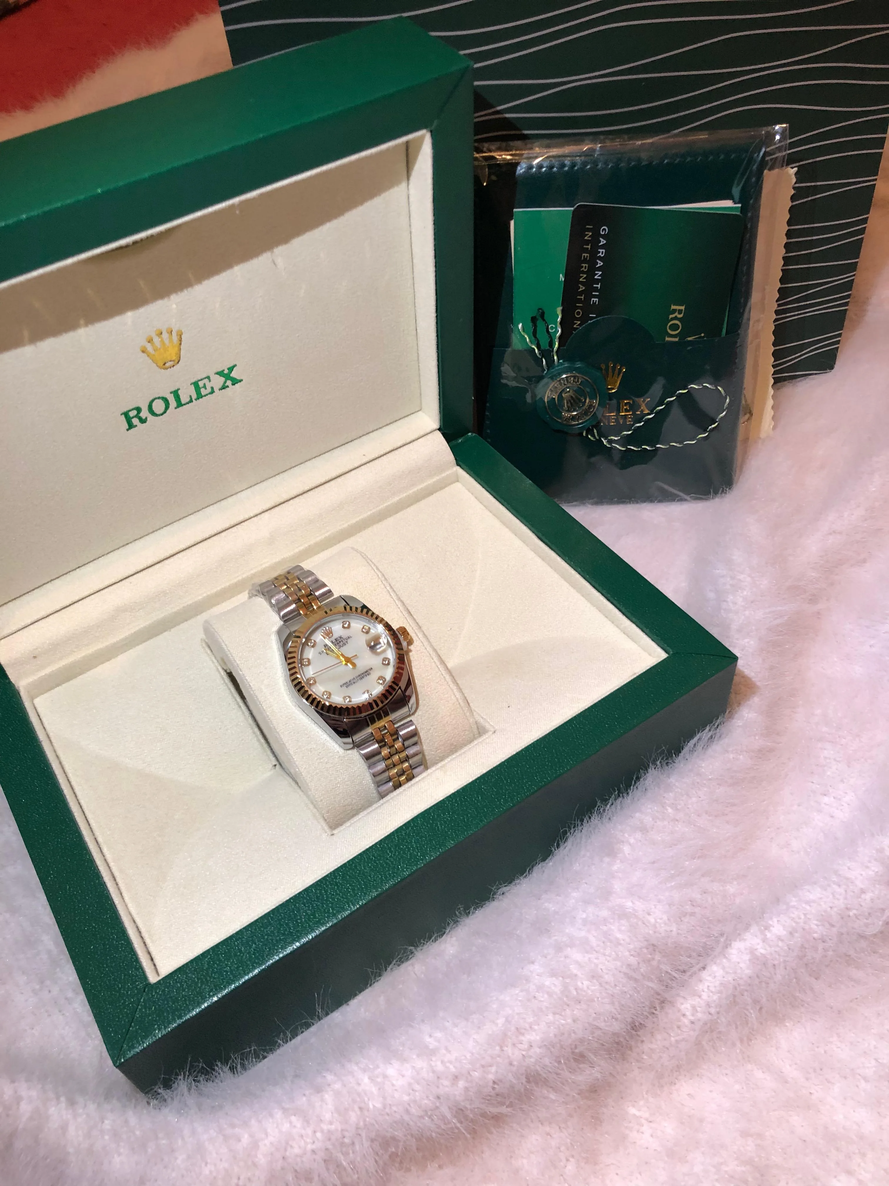 ساعة نسائية رولكس