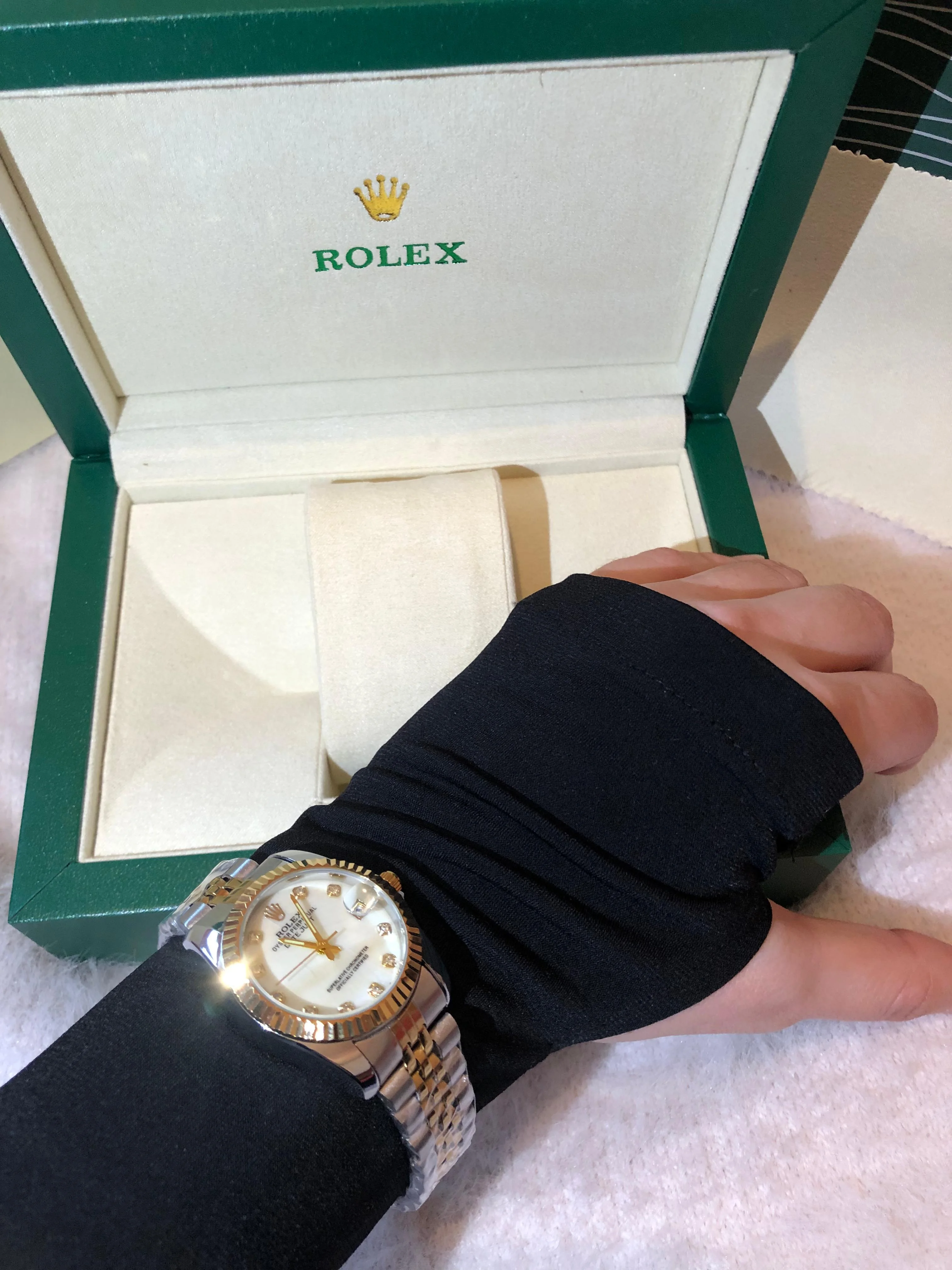 ساعة نسائية رولكس