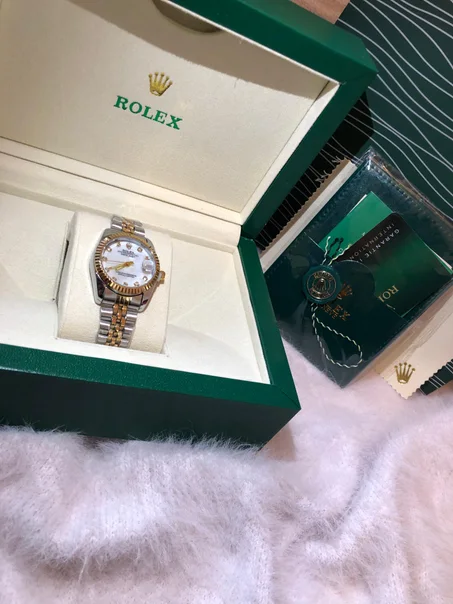 👑 عنوان الأناقة… في كل ثانية