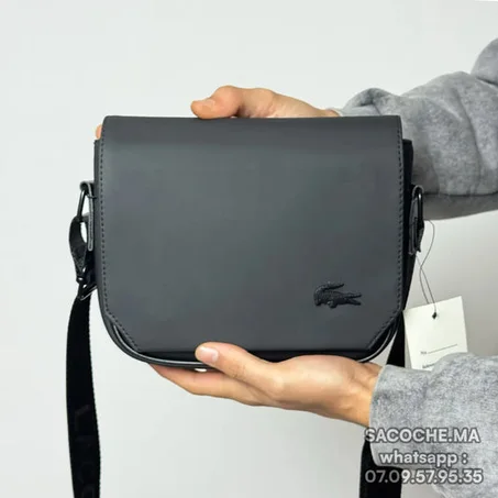 Lacoste Noir Simple 20x17cm