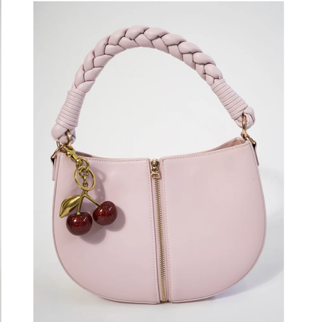 حقيبة بوجهين 😍 أناقة تتغيّر حسب مزاجك