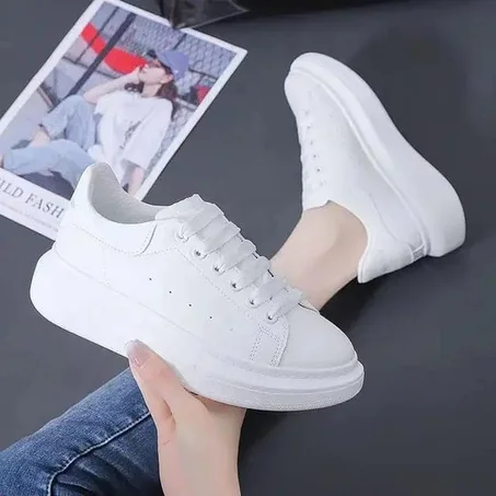 حذاء نسائي رياضي أنيق وعصري 😍 تويصل بالمجان