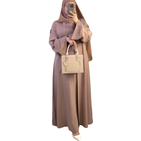 عباية راقية مكونة من  قطعتين بخياطة فاخرة