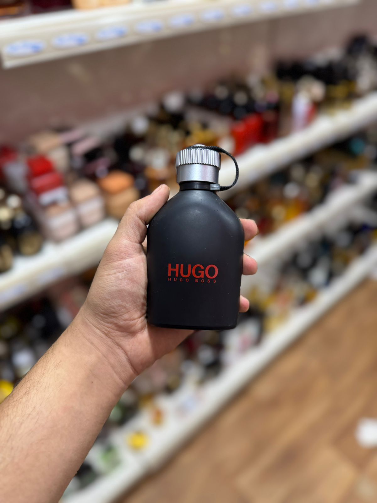 hugo boos just different 100ml(complet sans emballage)
