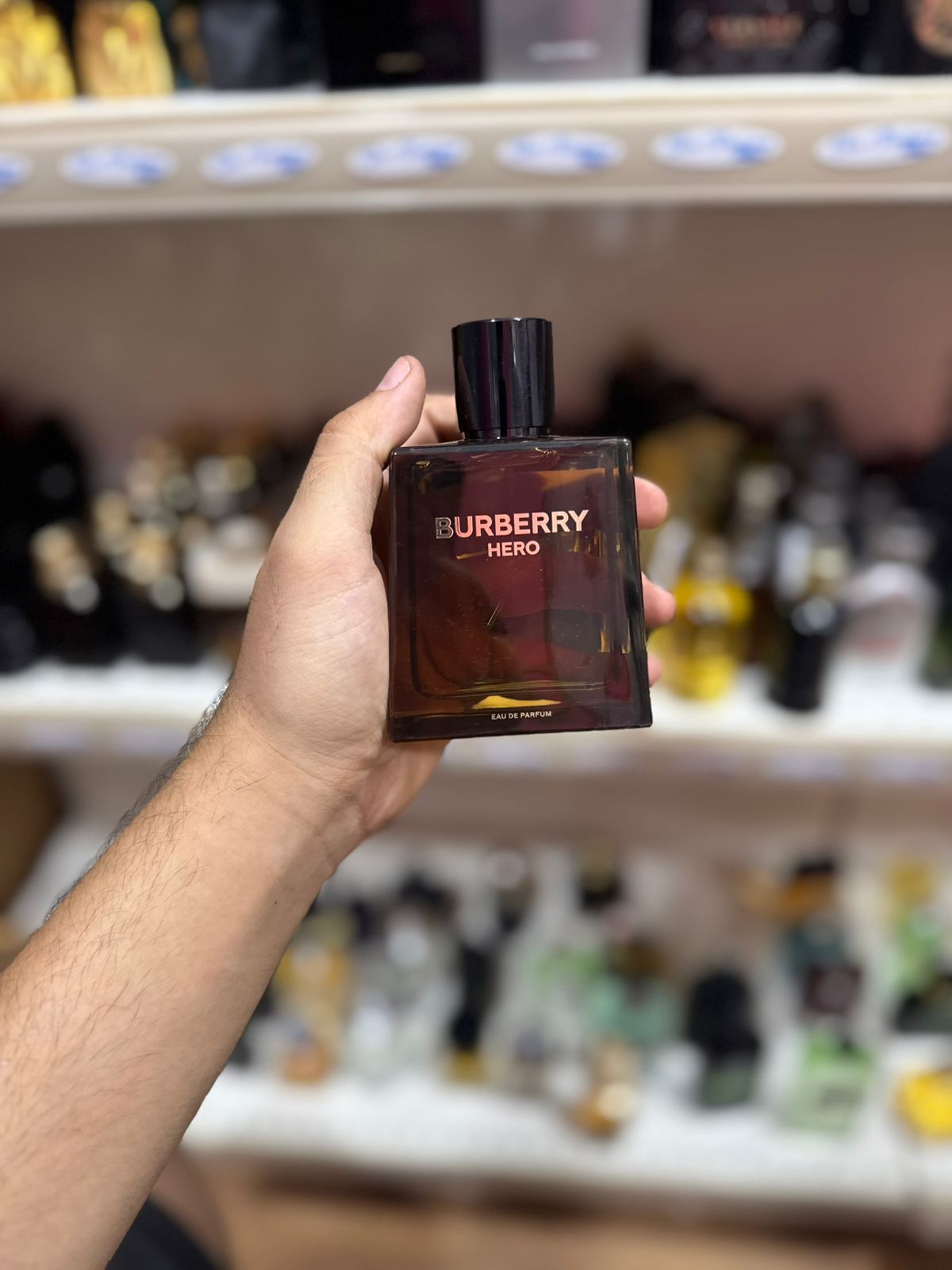 burberry hero 100ml(complet sans emballage)