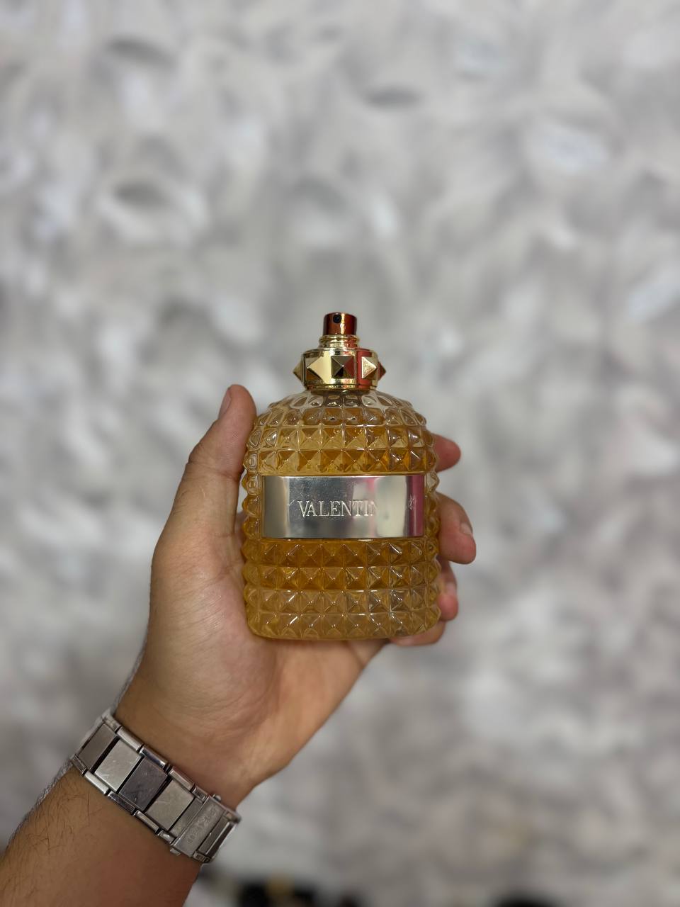 Valentino Uomo edt 100ml (Parfum complet sans emballage)