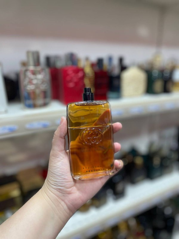 Gucci guilty absolute 100ml (parfum complet sans emballage)
