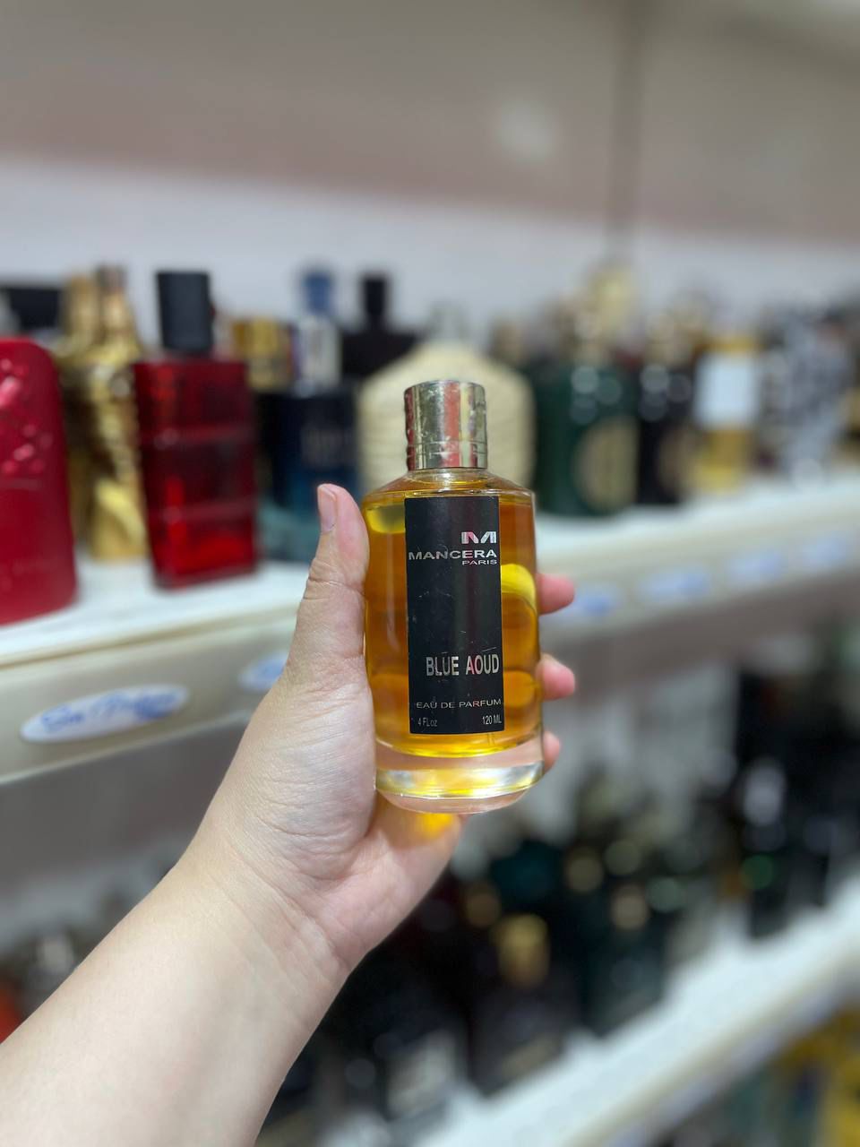 Mancera blue aoud ( parfum complet sans emballage)