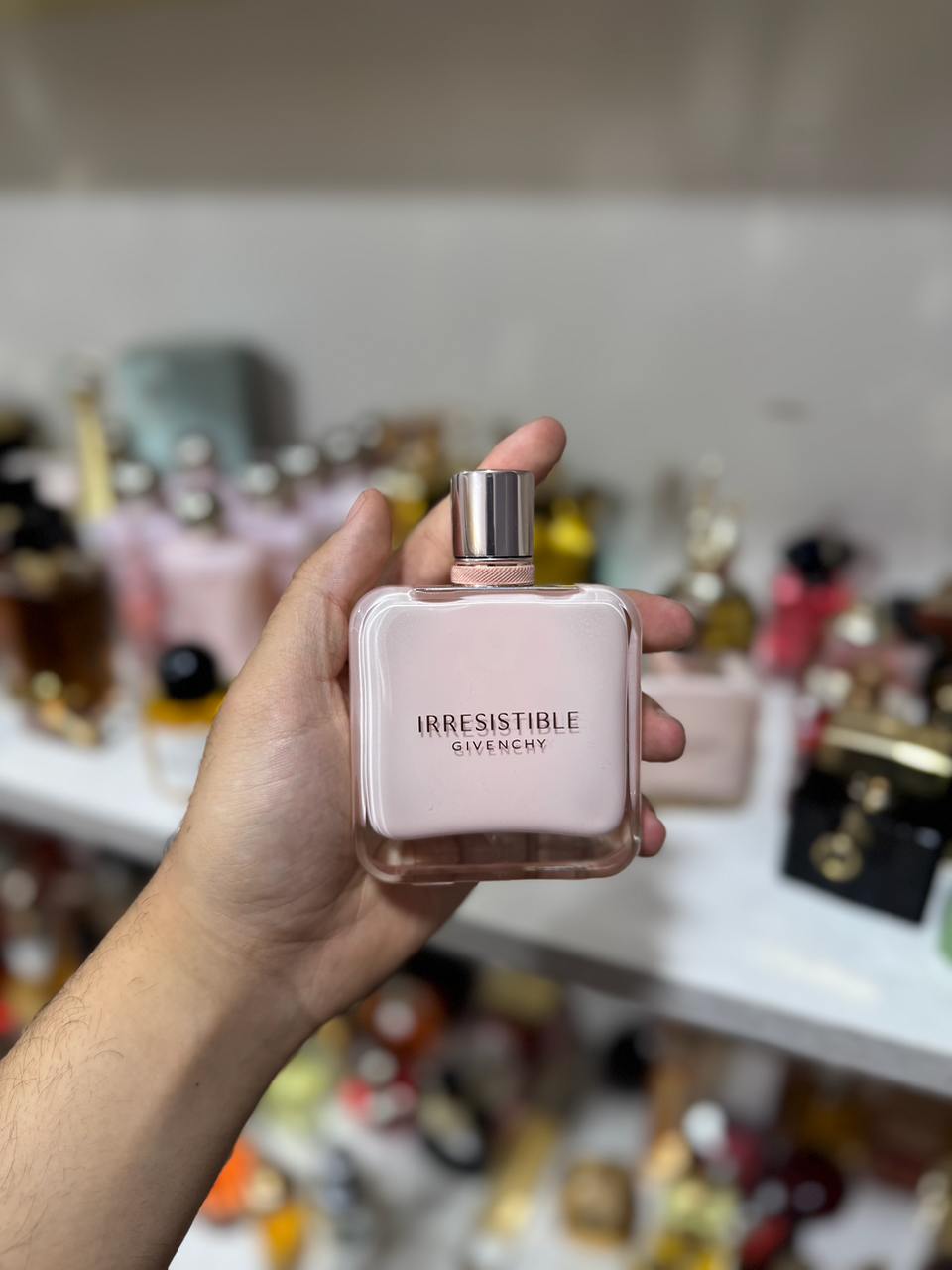Irresistible Nude Velvet givenchy 100ml edp  ( perfum complet sans amballage )