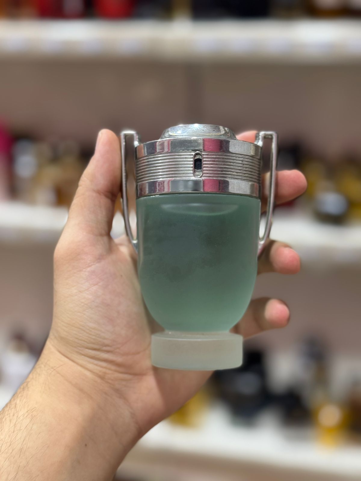 invinctus v5 100ml  (complet sans emballage)