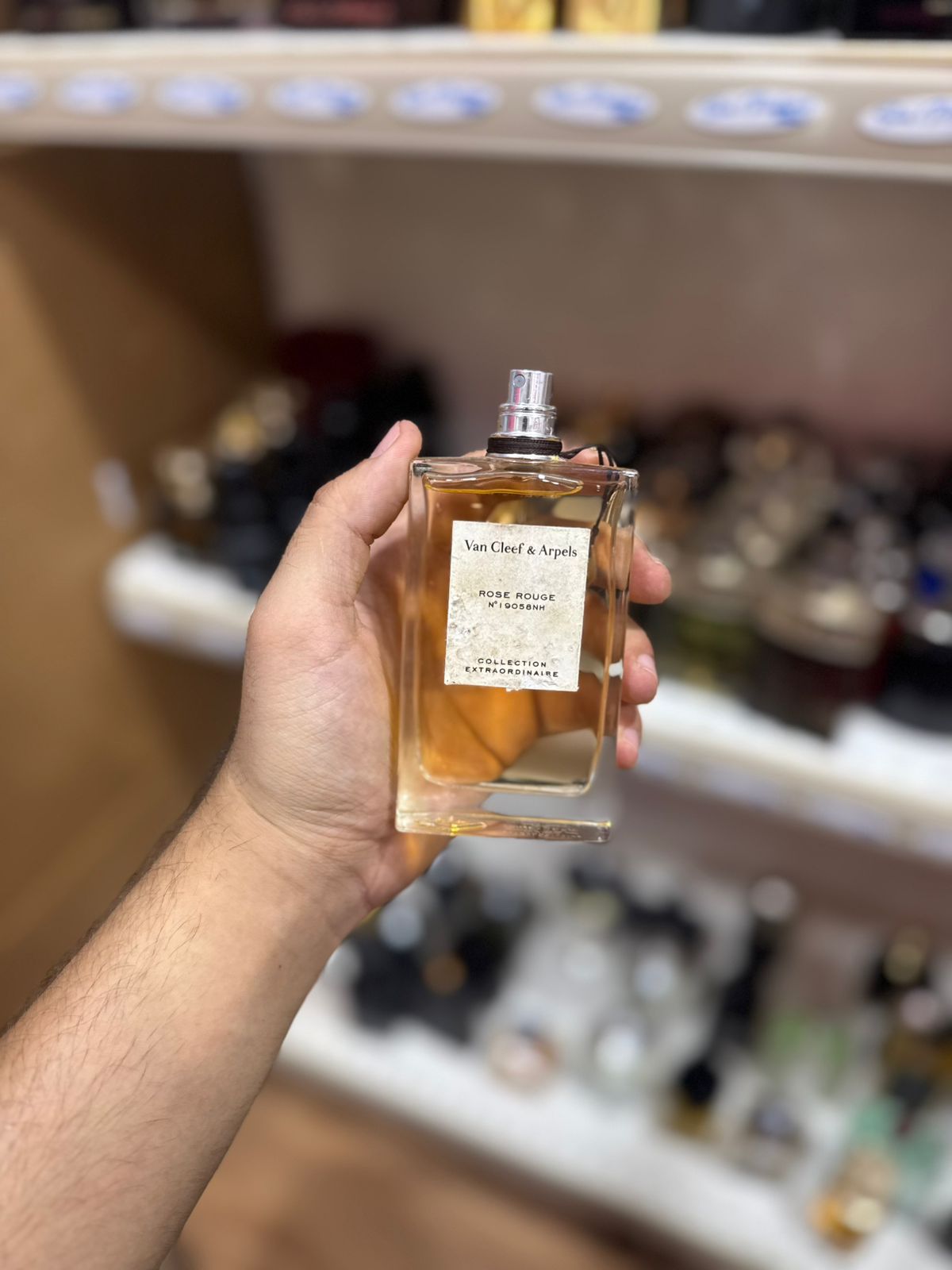 van cleef rose rouge 100ml(complet sans emballage)