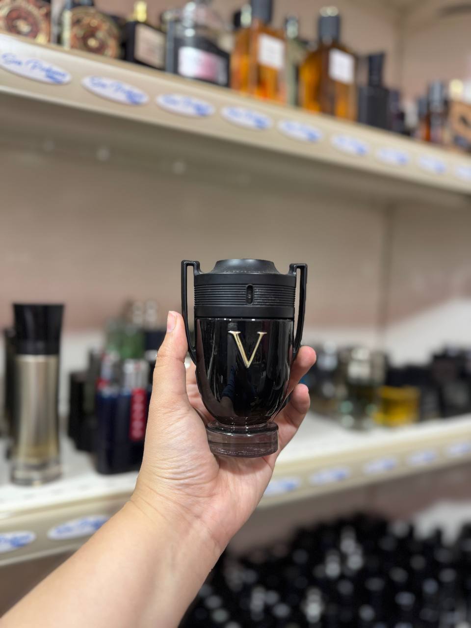 Rabanne Invictus victory 100ml (parfum complet sans emballage)