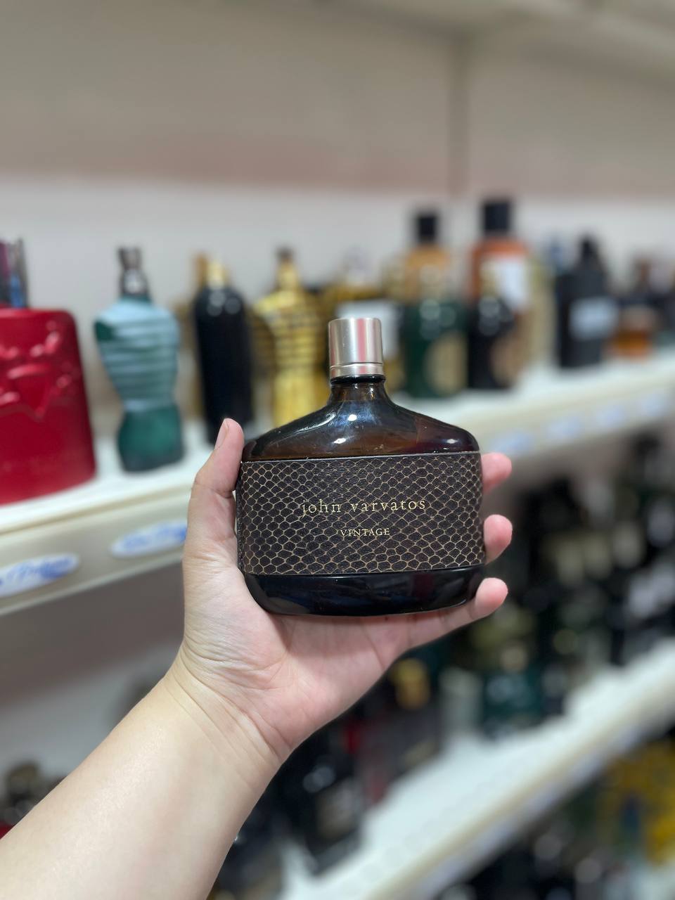 John Varvatos vintage 100ml (Parfum complet sans emballage)