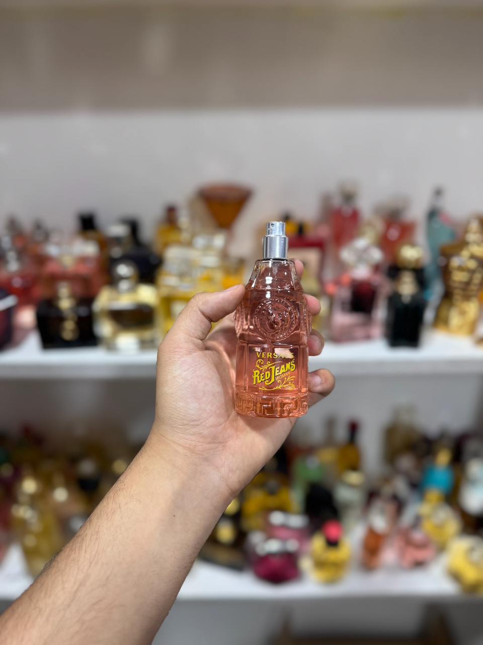 Versace Red Jeans 100ml (Parfum complet sans emballage)