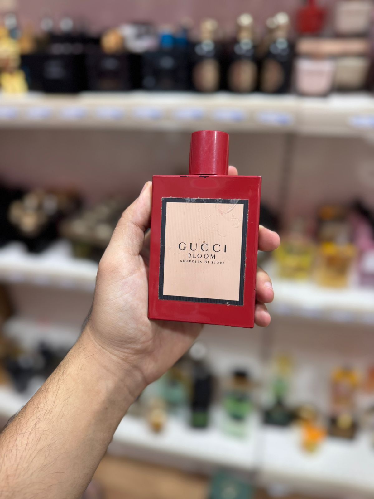 gucci bloom rouge 100ml  (complet sans emballage)
