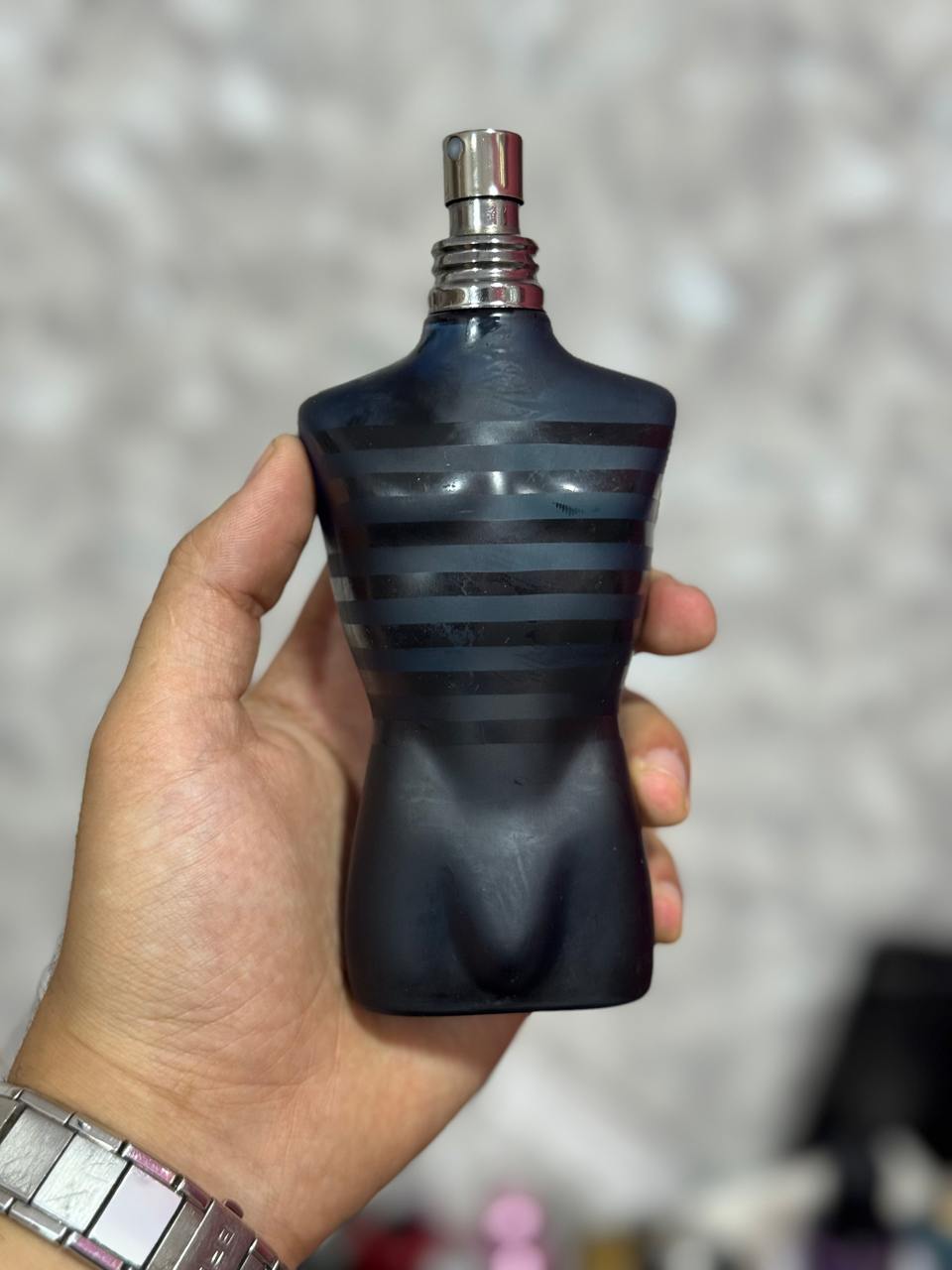 JEAN PAUL GAULTIER ULTRA MALE  ( perfum complet sans amballage )