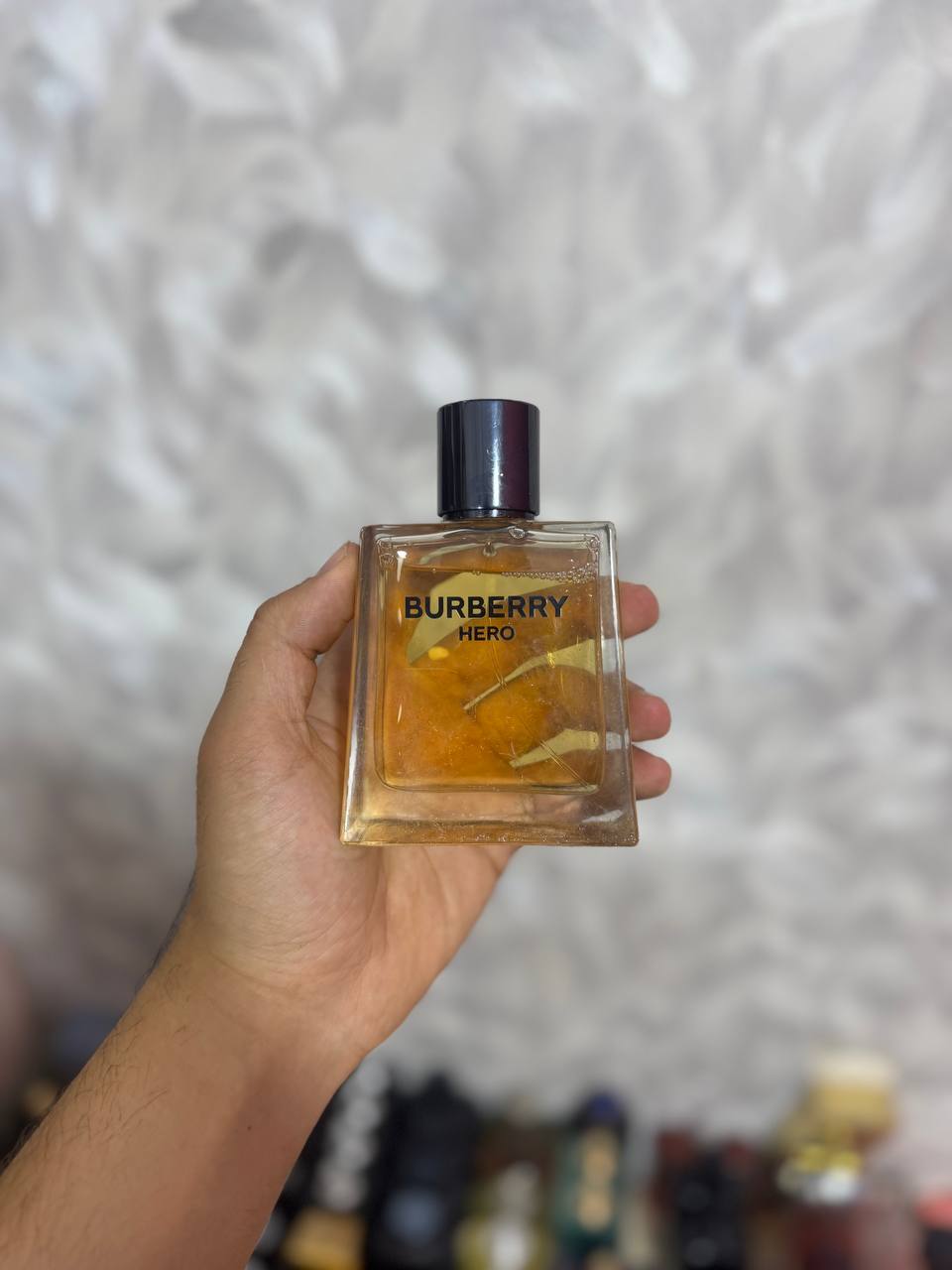 Burberry hero edt 100ml (Parfum complet sans emballage)