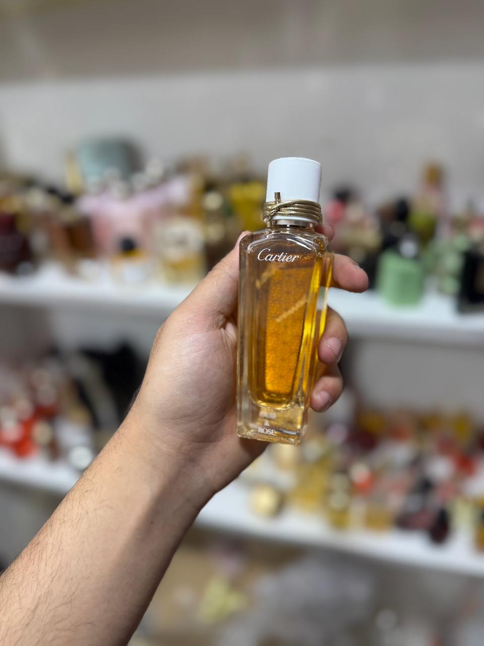 Cartier Les Heures Voyageuses Oud Santal 100ml  ( perfum complet sans amballage )