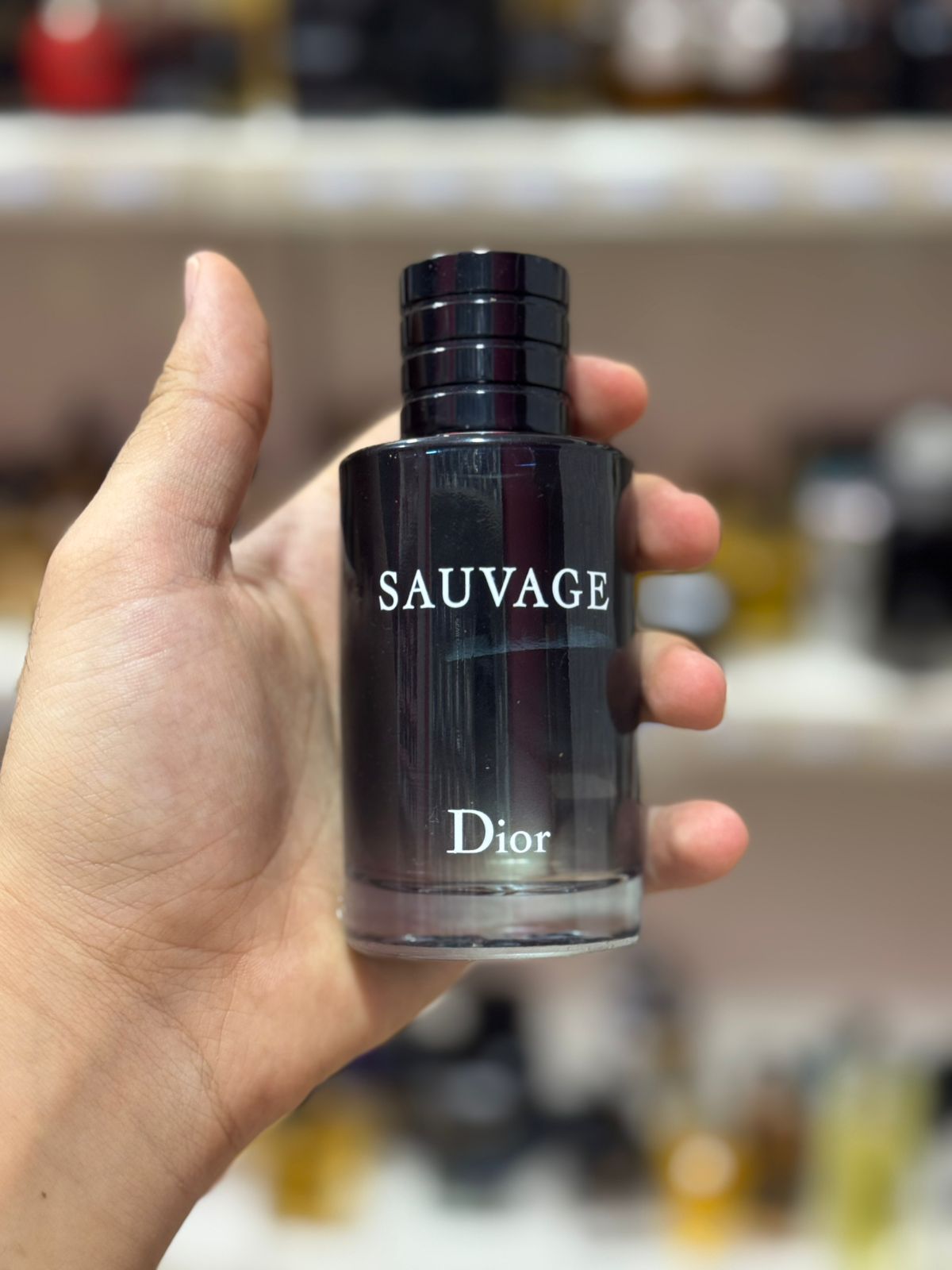 sauvage edt 100ml  (complet sans emballage)