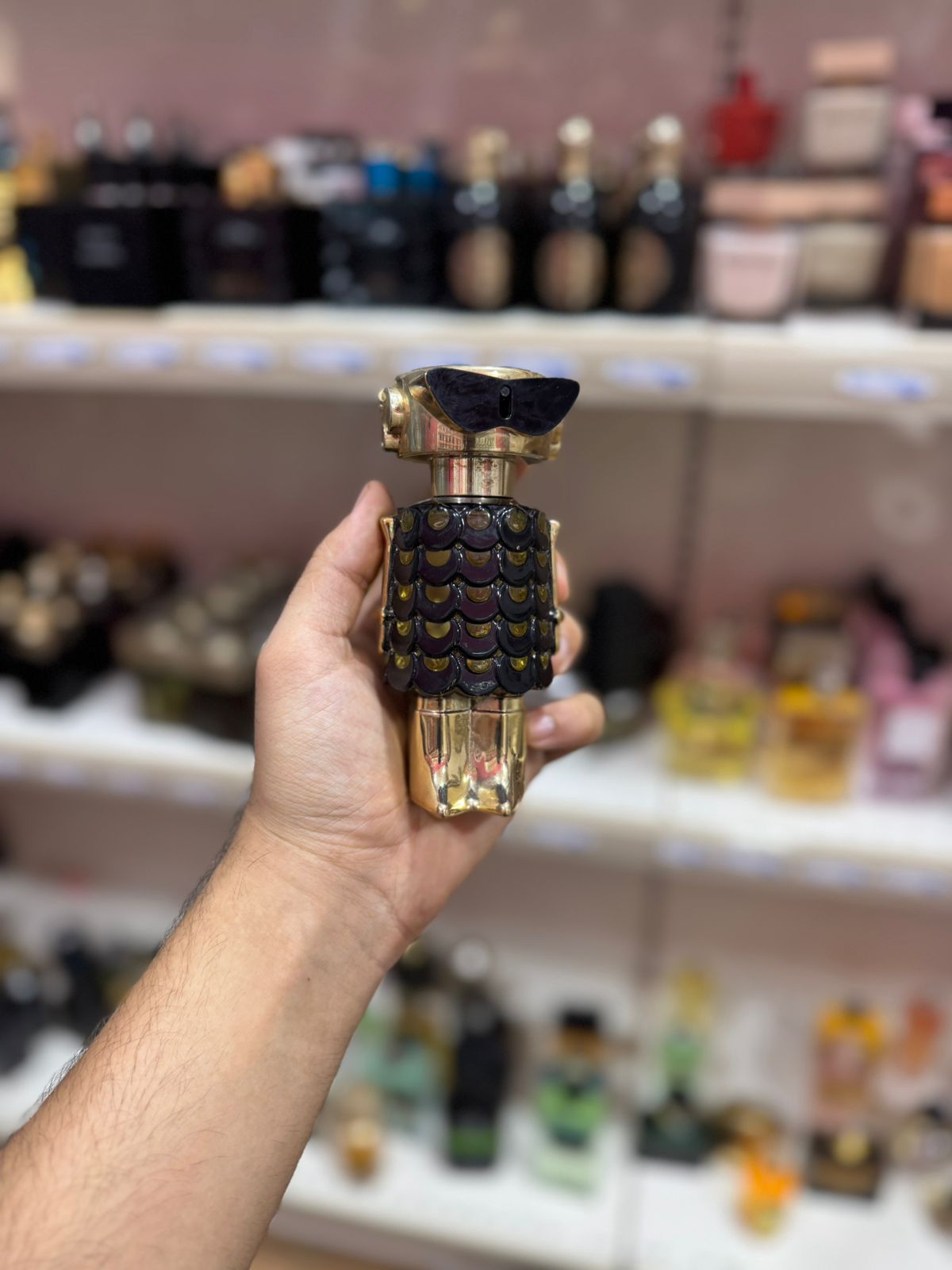 fame noir 100ml  (complet sans emballage)