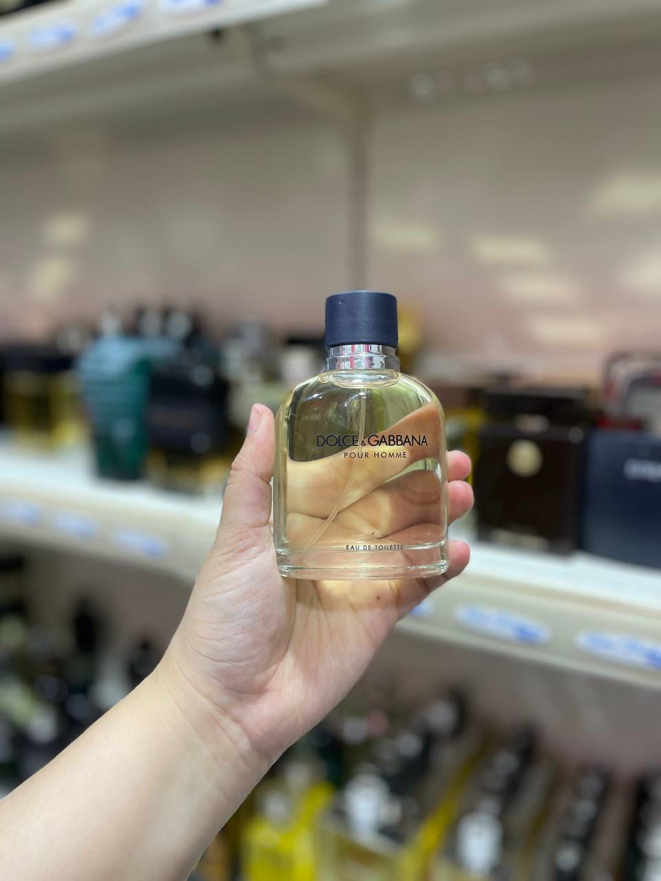 dolce gabbana edt 100ml ( parfum complet sans emballage)