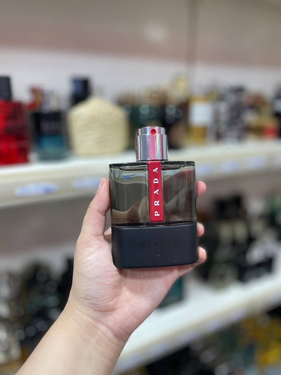 Prada carbon 100ml (Parfum complet sans emballage)
