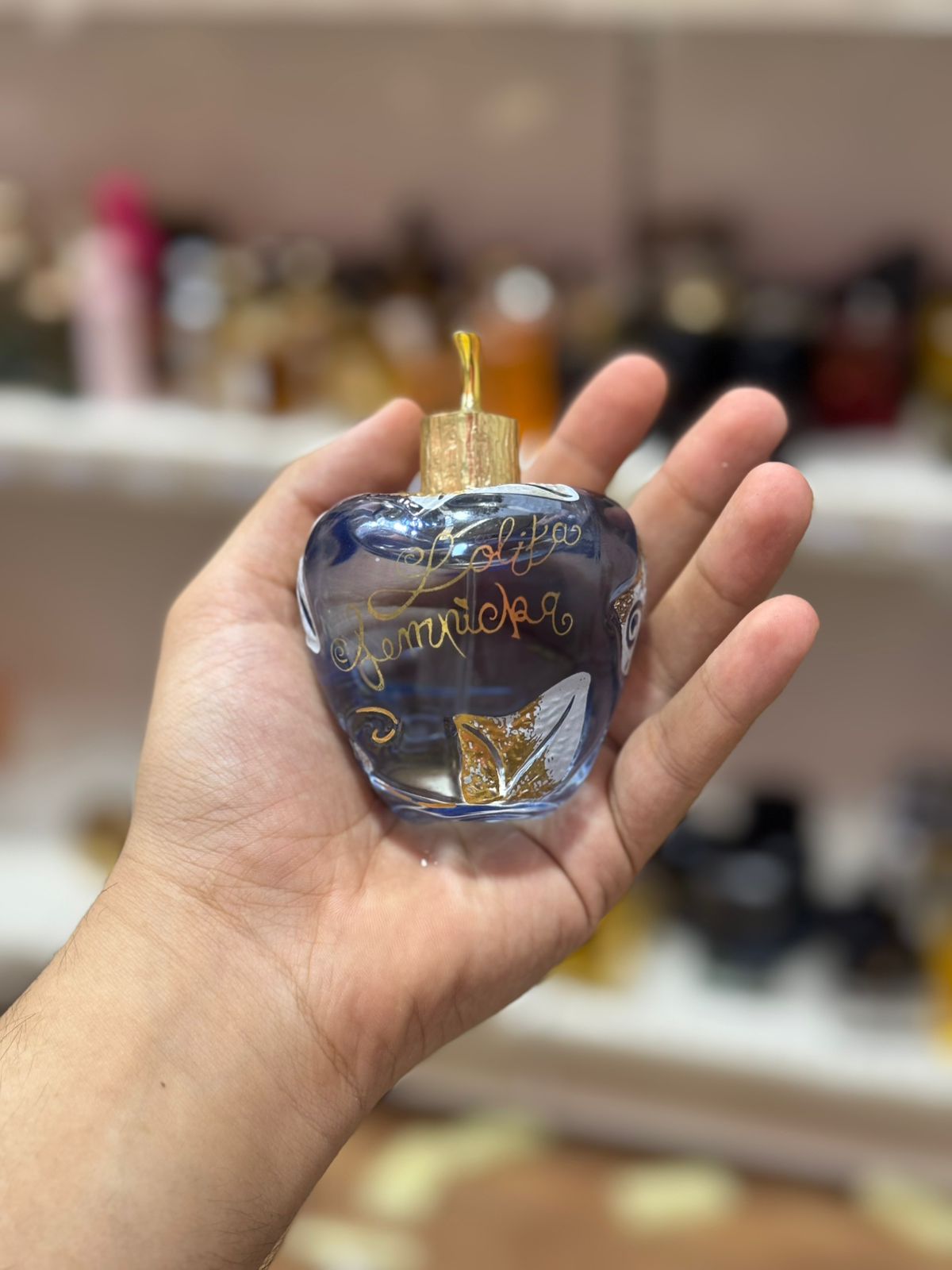lolita lempicka 100ml  (complet sans emballage)