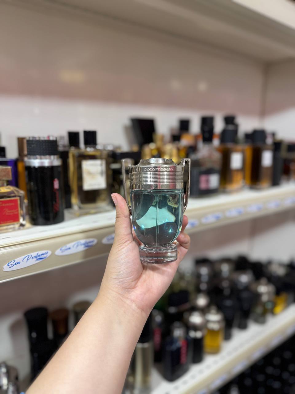 Invictus Rabanne edt 100ml (parfum complet sans emballage)