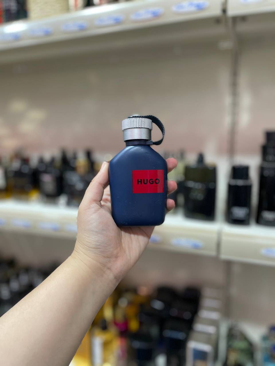 Boss hugo jeans edt 75ml ( parfum complet sans emballage)