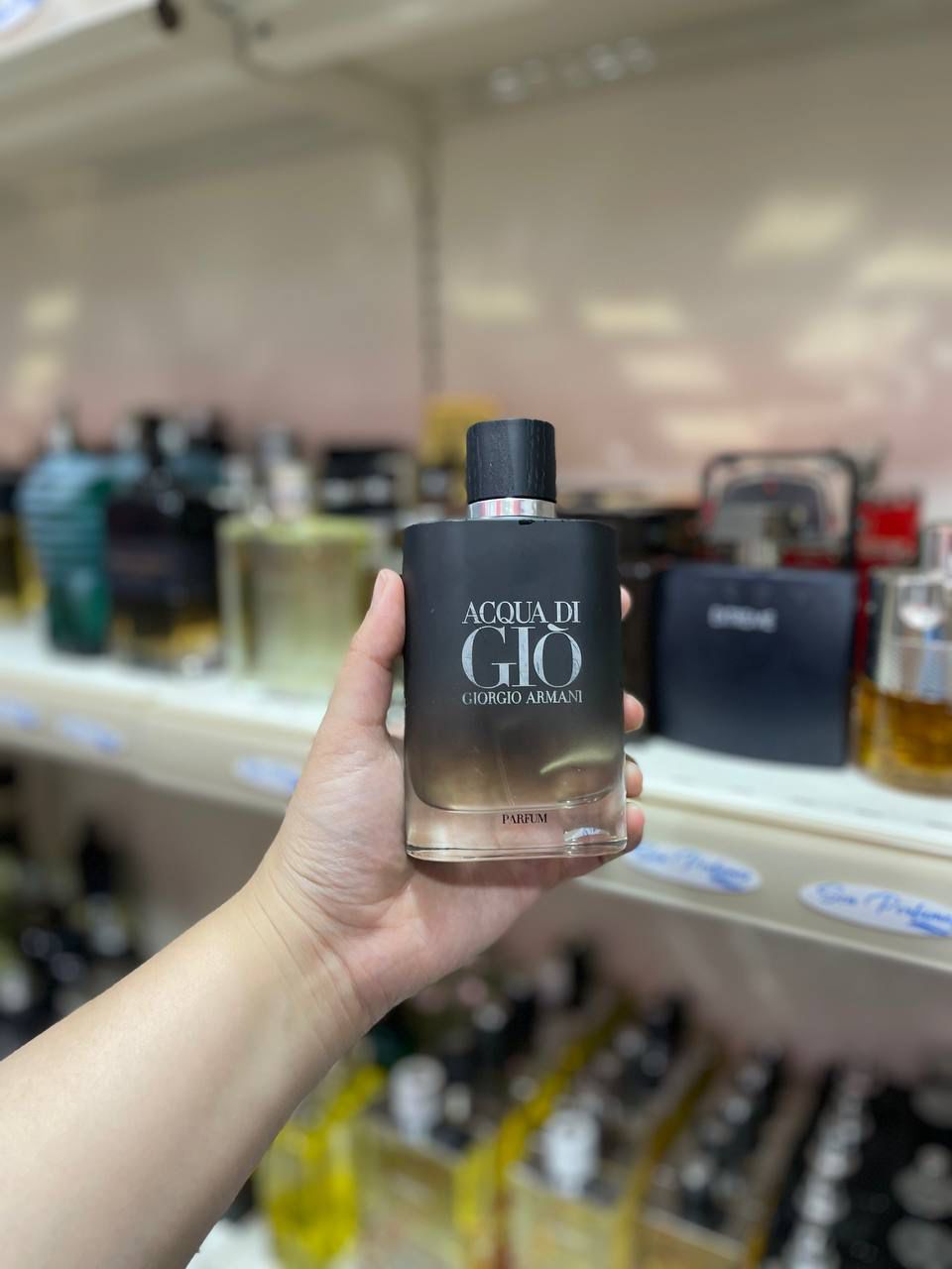 Acqua di Gio le parfum 100Ml ( parfum complet sans emballage)