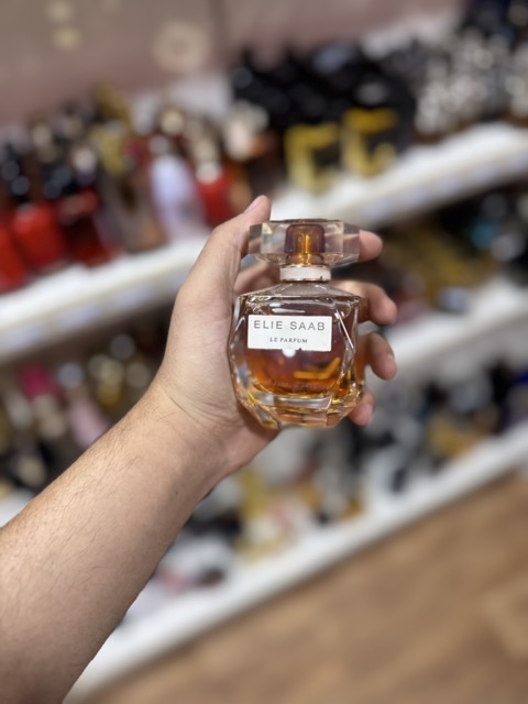 Elie saab le parfum (complet sans emba)