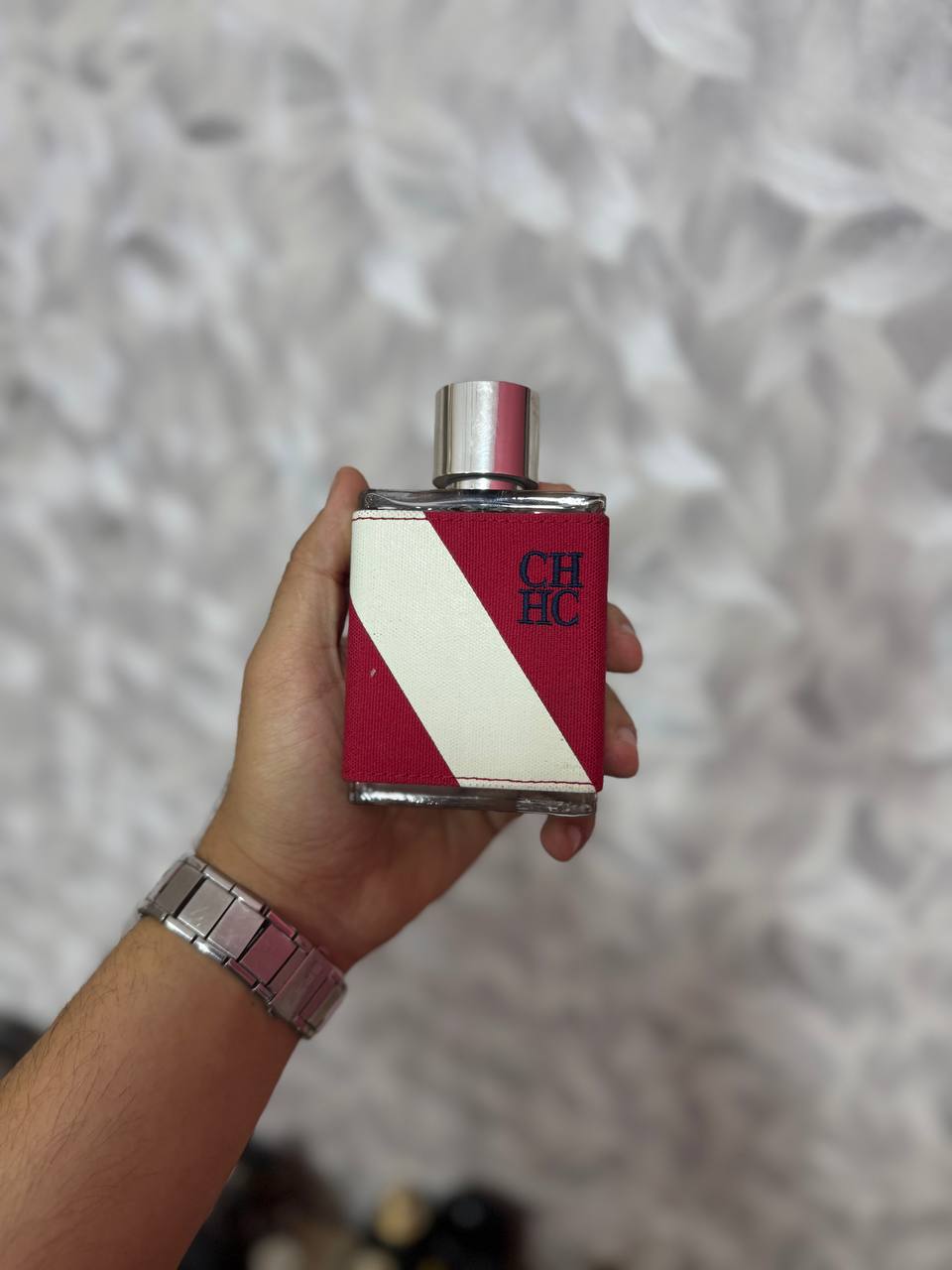 CH Men sport edt 100ml (Parfum complet sans emballage)