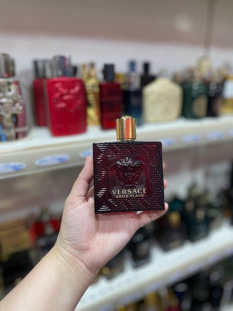 Eros flame versace ( parfum complet sans emballage)