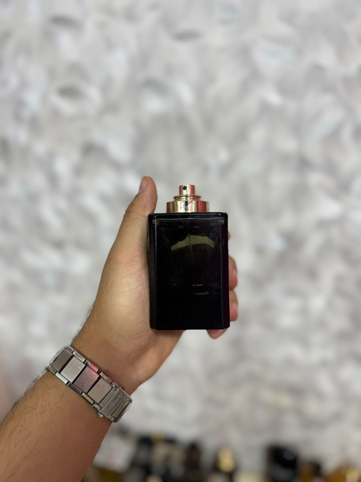 Gucci oud intense 100ml ( perfum complet sans amballage )