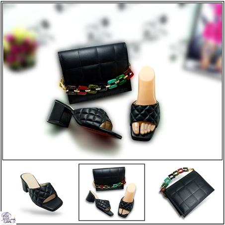 Sandales et sacs assortis