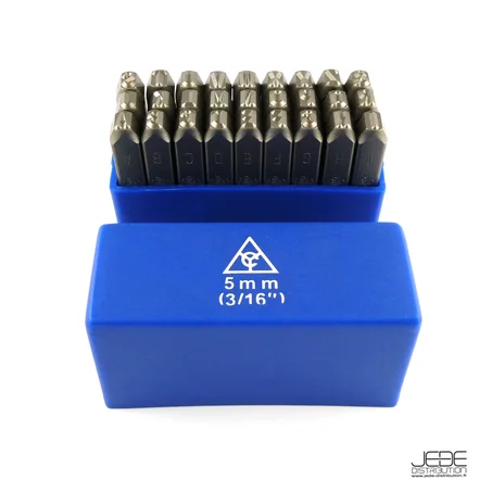 Jeu de lettres à frapper