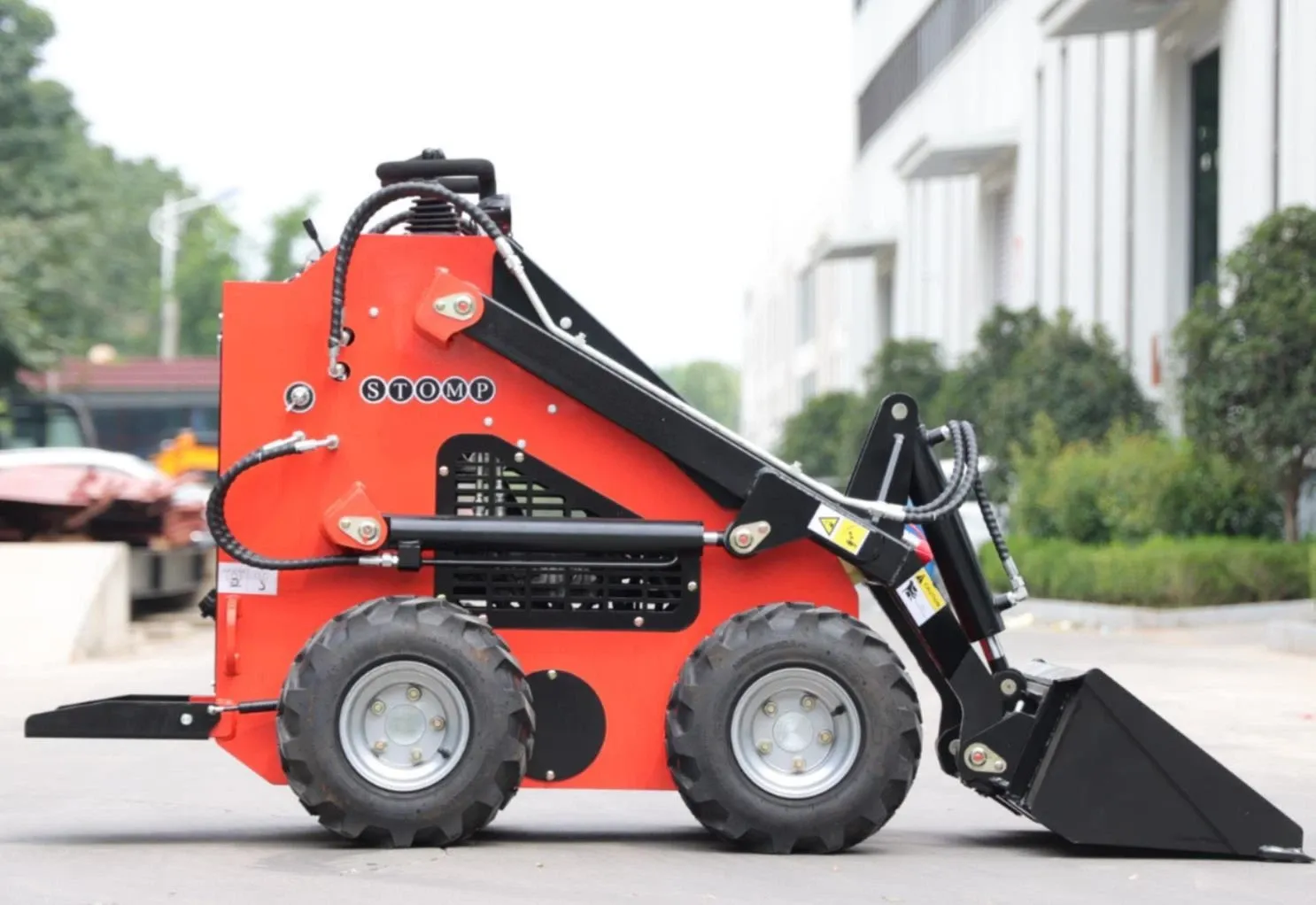 Share New TYPHON STOMP 1,800lbs Mini Skid Steer 23HP Wheel Gas EPA B & S Engine