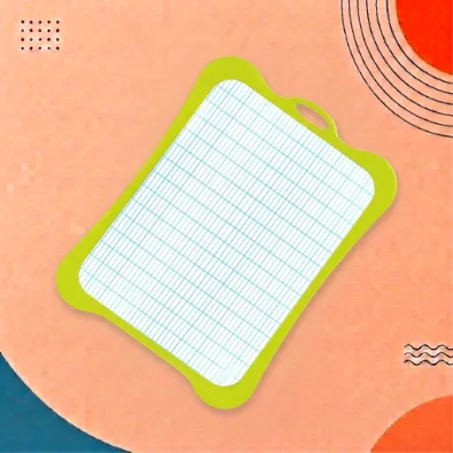 📋 لوح كتابة أبيض بإطار أخضر – للكتابة والرسم ✨
