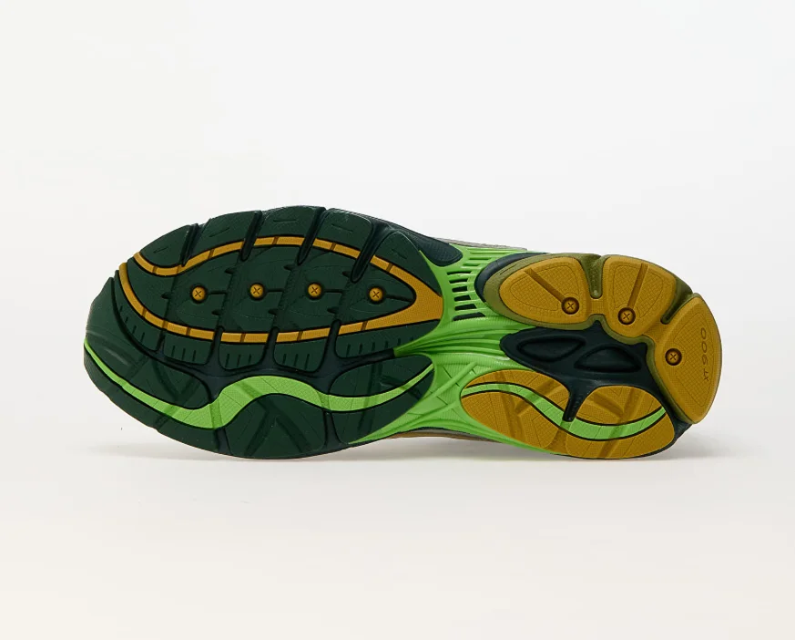 Saucony x Starcow Progrid Omni 9