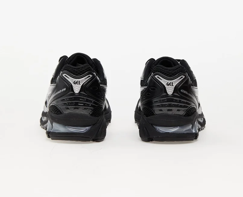 ASICS Gel-Kayano 14    Noir/Argent pur