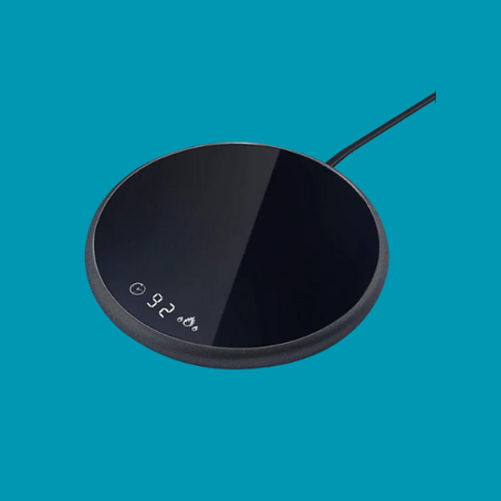 الجهاز  الذكي لتدفئة كوب القهوة في المكتب